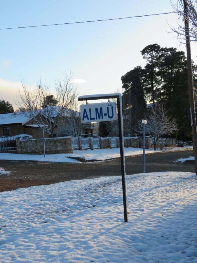 Alm-Ue Villa Dullstroom Buitenkant foto