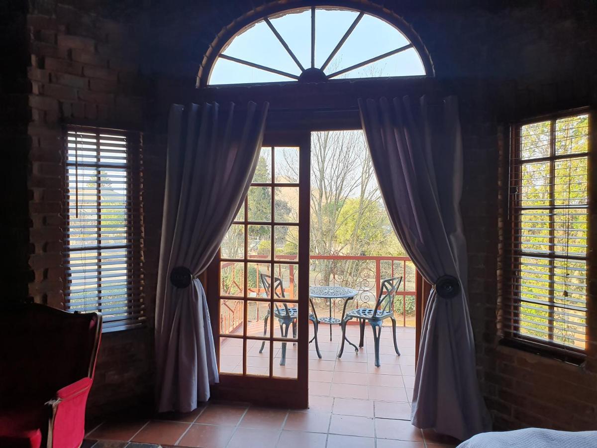 Alm-Ue Villa Dullstroom Buitenkant foto