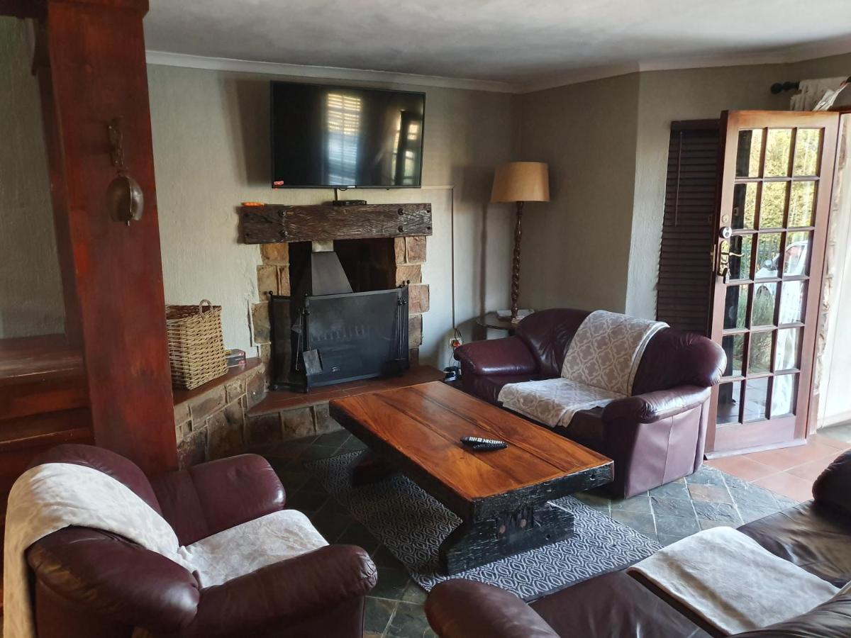 Alm-Ue Villa Dullstroom Buitenkant foto