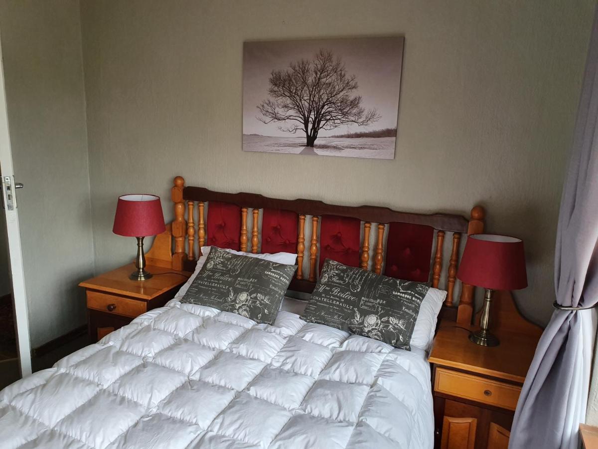 Alm-Ue Villa Dullstroom Buitenkant foto